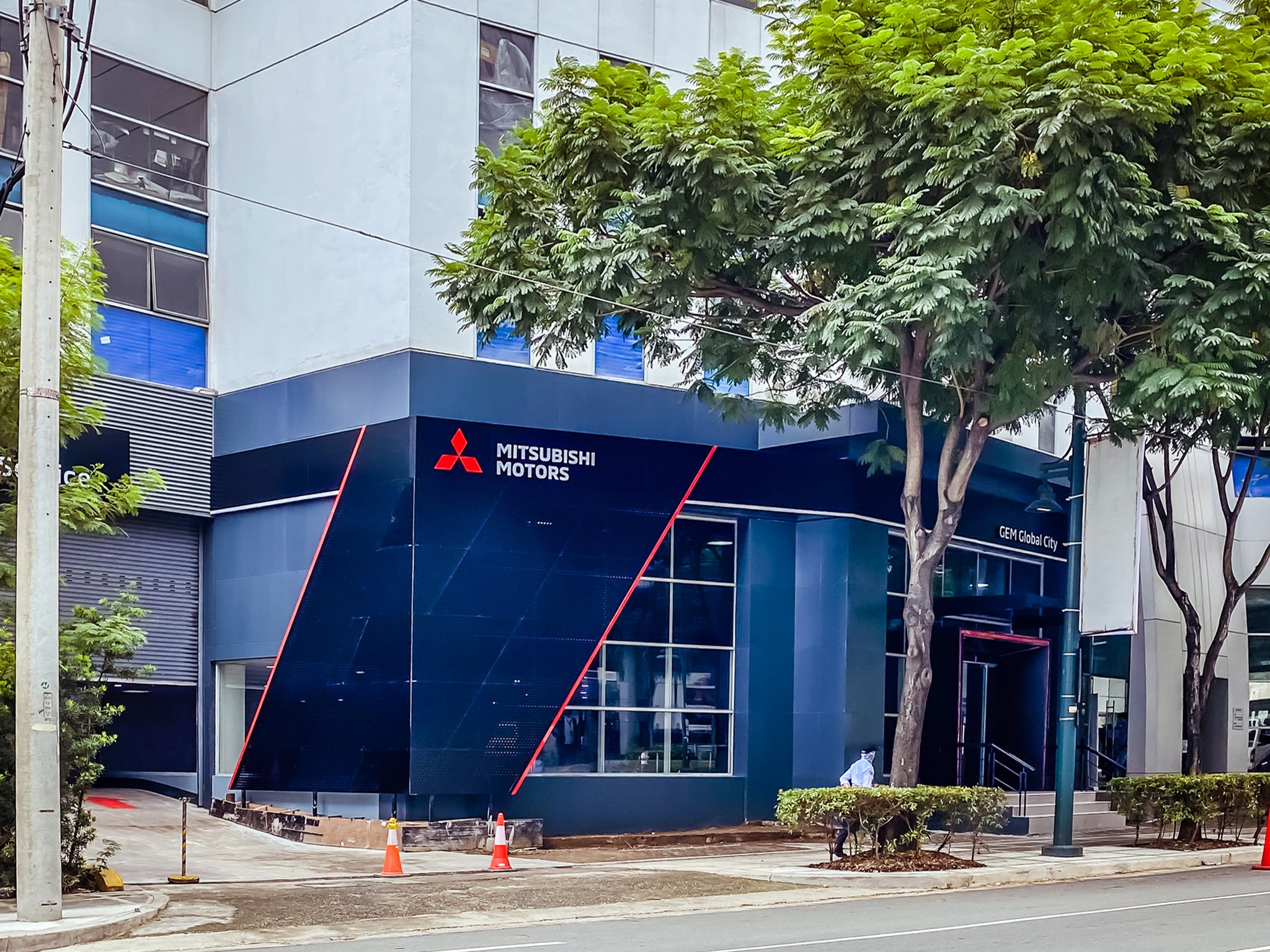 Mitsubishi Motors Philippines Opens Its 56th Dealership In Bgc